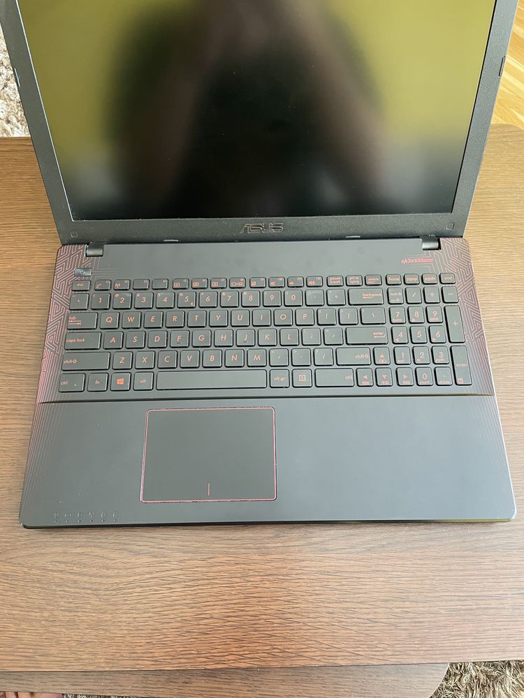 Laptop Asus i7-6700HQ, gtx950m, 8gb ram, 1TB