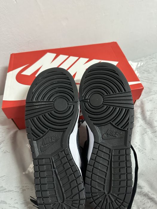 nike dunk low retro se
