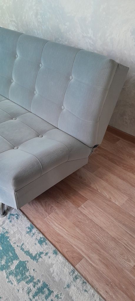 Продам диван тахта