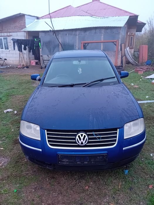Vând Passat pentru camp sau dezmembrez!!