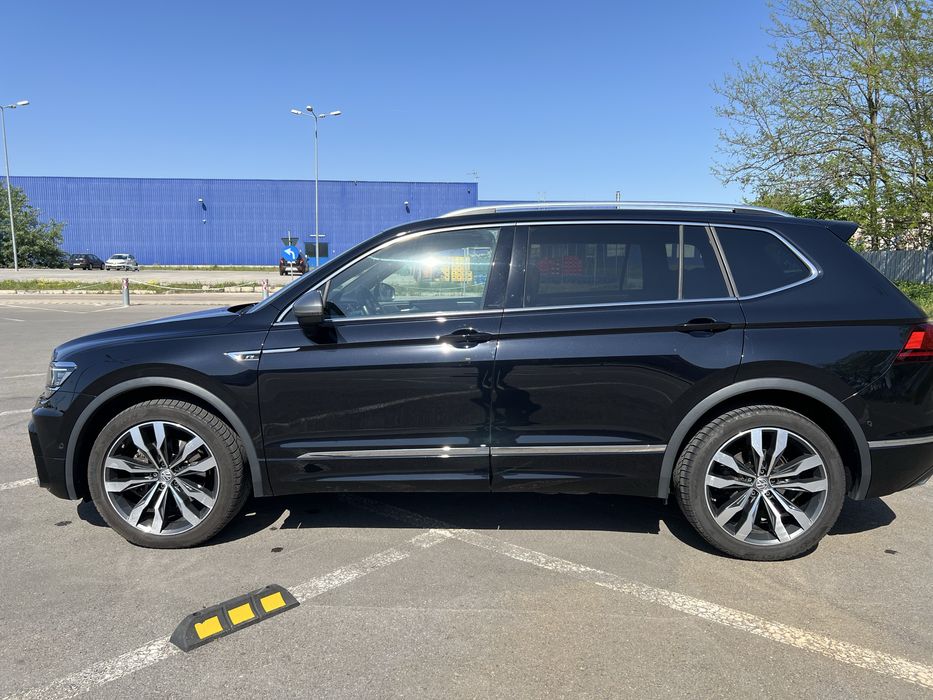 VW Tiguan Allspace Highline R-Line 2.0 TDI 200 CP DSG 4MOTION | 2021