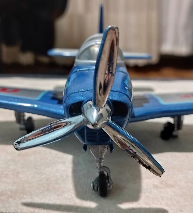 Коллекционный самолет масштаб 1:50
