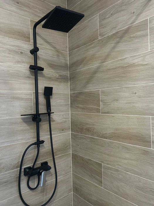 Apartament 3 camere spatios si luminos - Sisesti