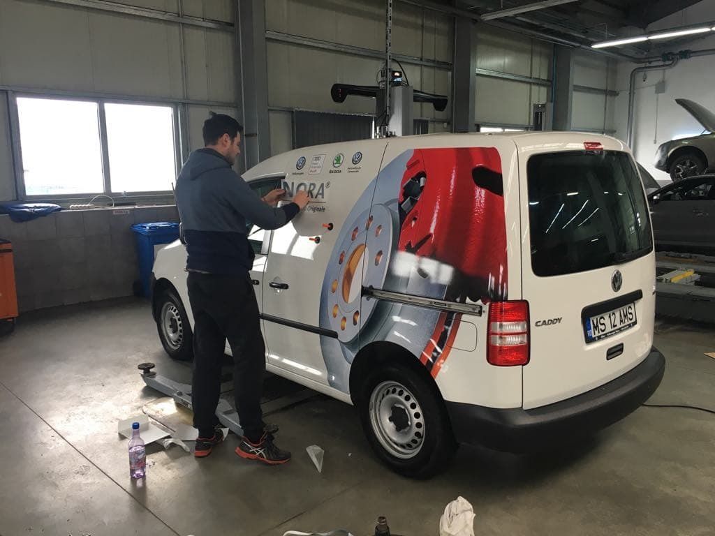 Colantari/decolantari,inscriptionari auto,spati comerciale .