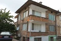 Продава се: Втори етаж от къща 86 кв.м в гр.Карлово