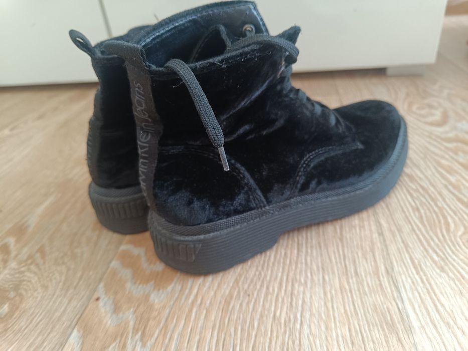 Боти Calvin Klein