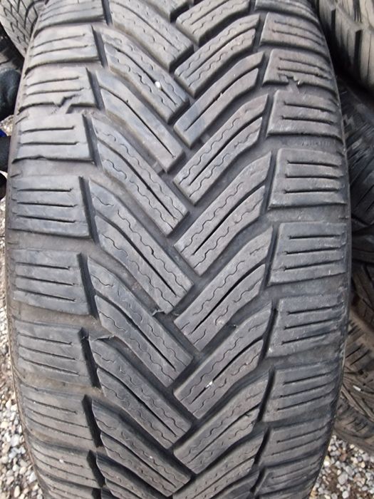 Anvelopă 205/60R16 marca Michelin, M +S , DOT 2022