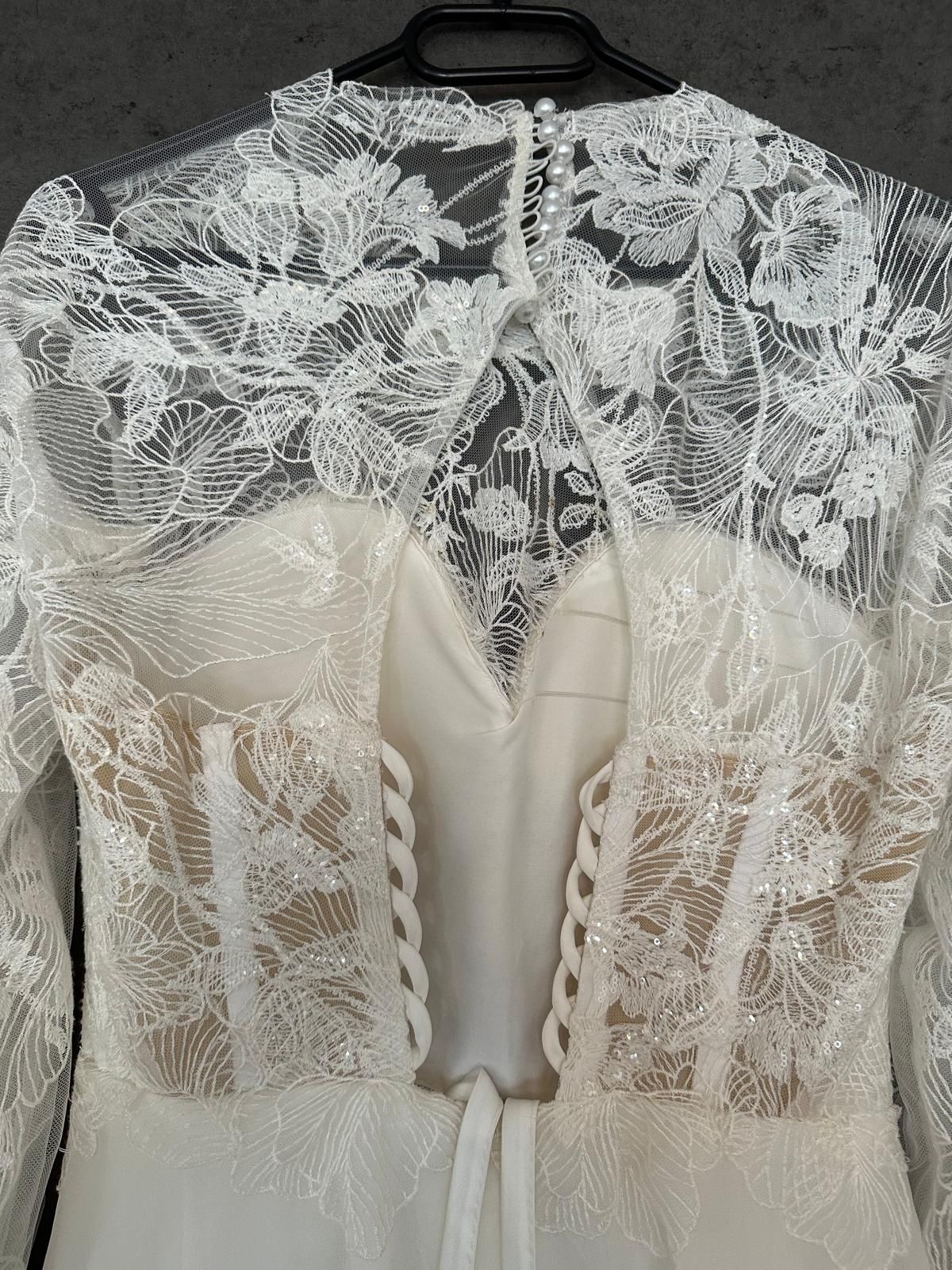 Vand rochie de Mireasa