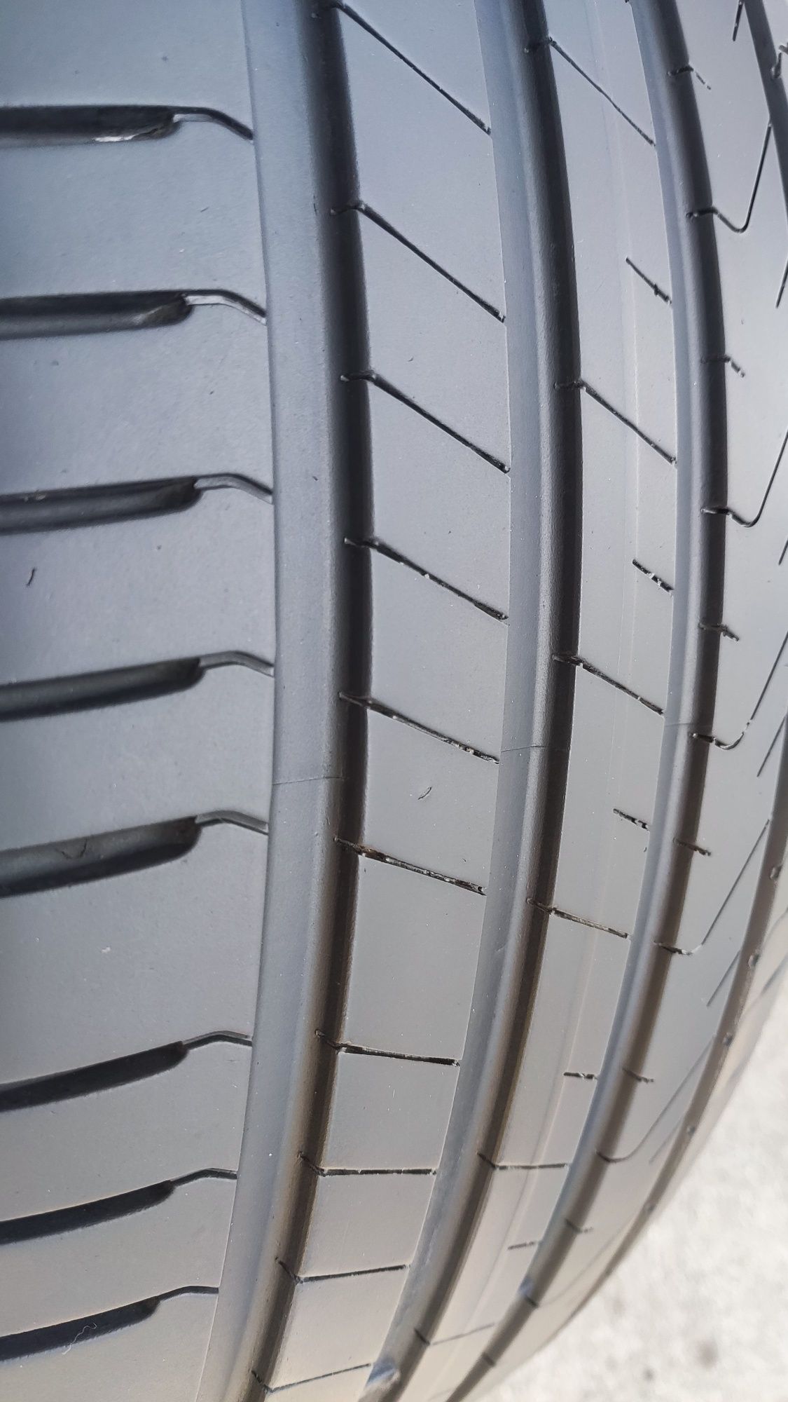 1бр. лятна гума 255/45/19 Pirelli Cinturato P7, MO
dot22
7mm
Добро със