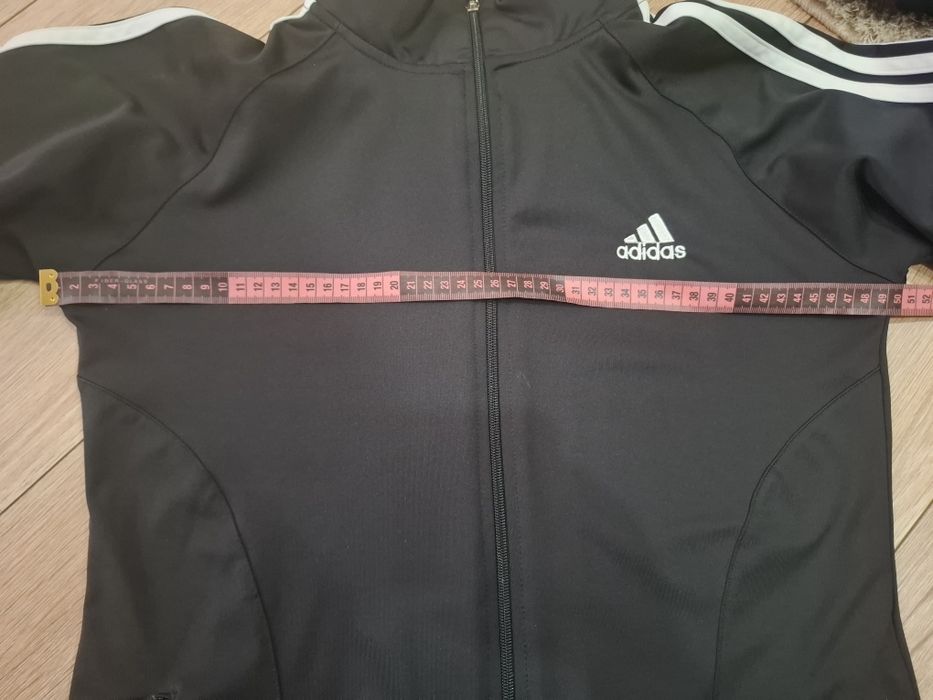 Дамски екипи 35лв бр.