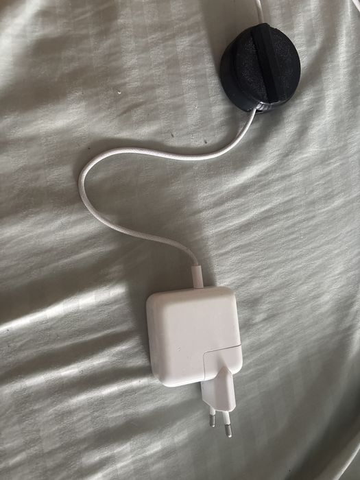 Incarcator cu fir iphone original