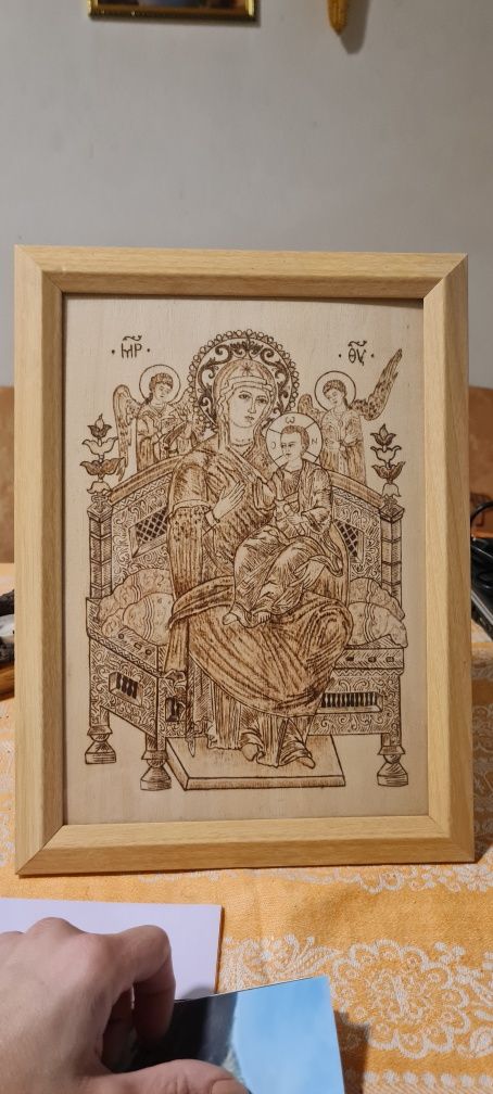 Икона Богородица Всецарица пирография