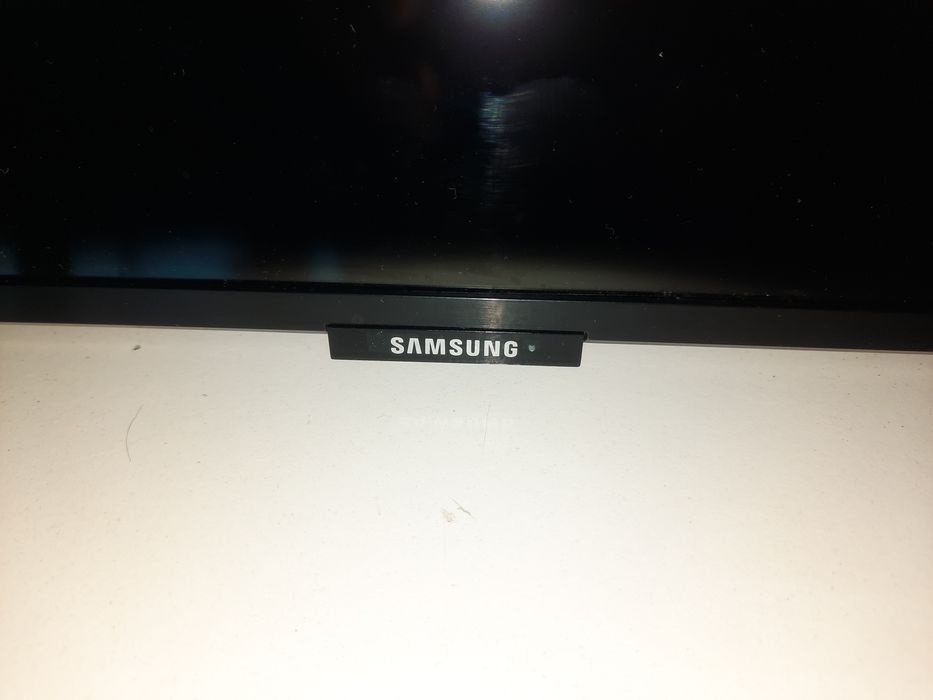 Телевизор Самсунг 43 инчов  SAMSUNG UE43TU8072U за части