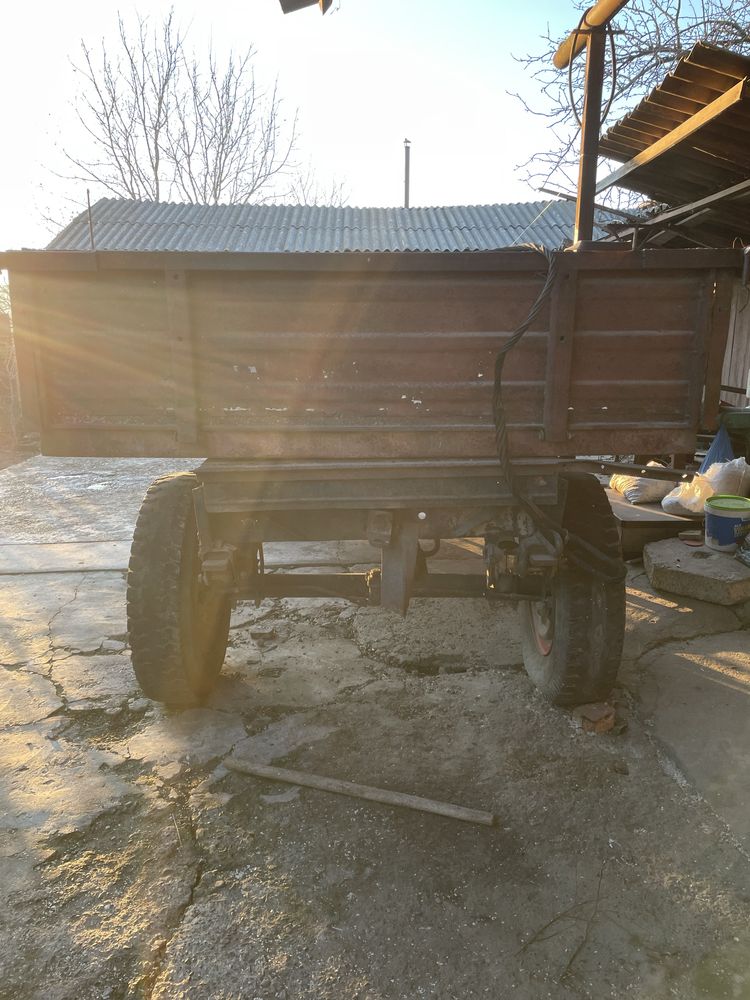 Vand tractor si remorca auto