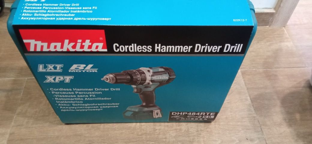 Акумулаторен винтоверт Makita DHP484RTE с 2 батерии