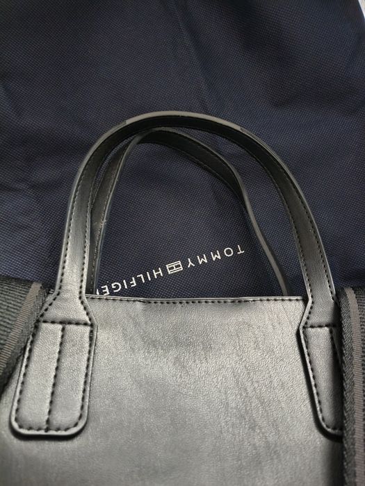 Geanta Tommy hilfiger originala distinct about you