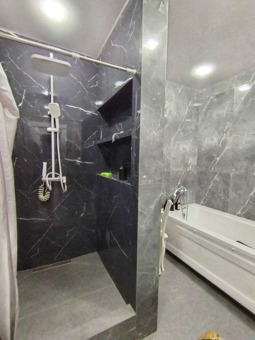 Сдается 3х комнатная квартира ор.р сахарная больница Анорбанк 300 у.е