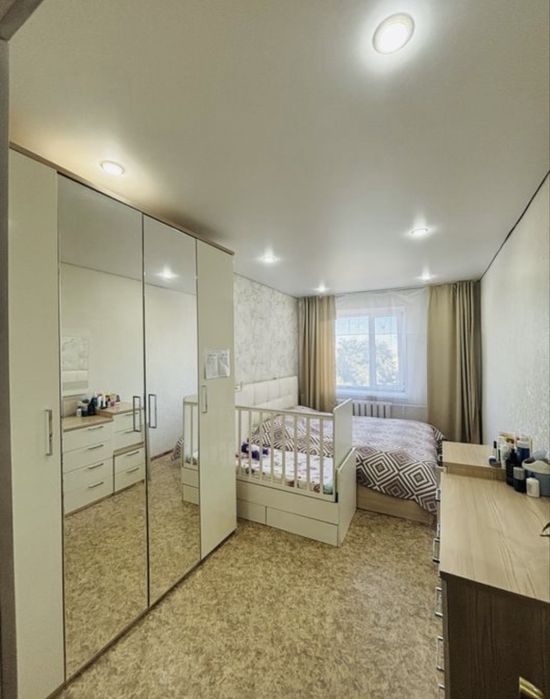 Продам 3-х комнатную квартиру в центре