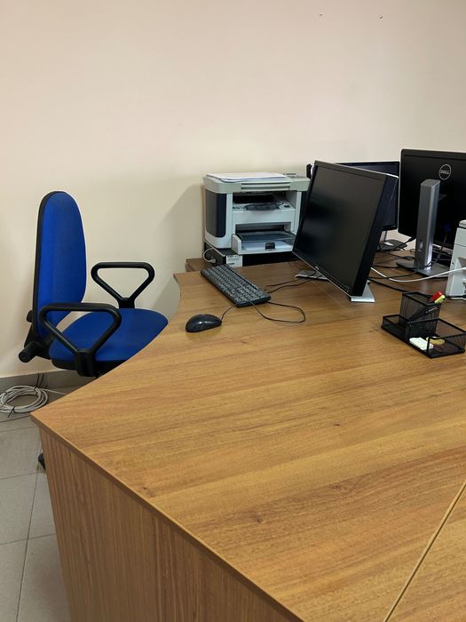 Двойно бюро офис