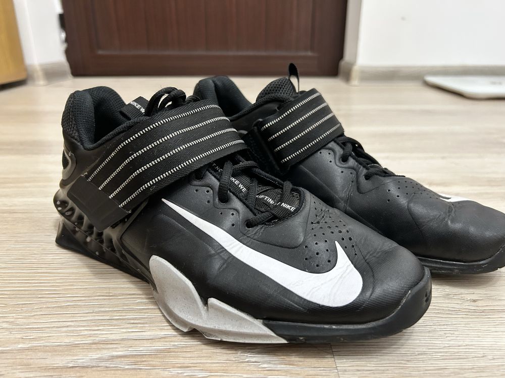 Щангети Nike Savaleos Black / White
