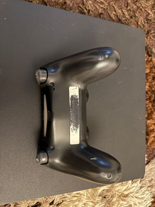 Vand Playstation 4 408gb