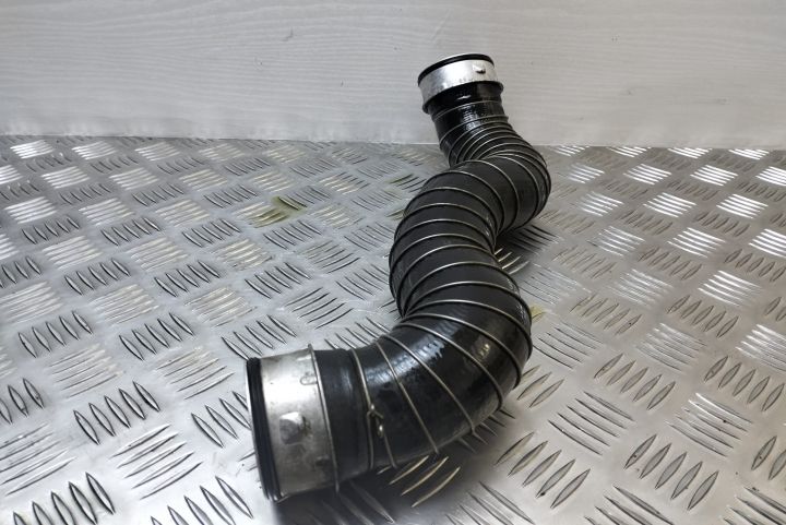 Furtun intercooler  1.8 benzina  A2045280882 Mercedes-Benz E-Class W2