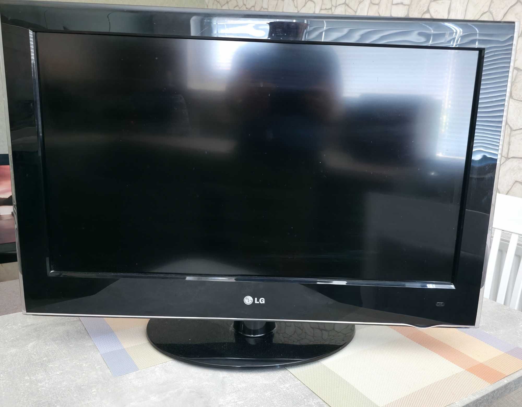ТВ  LG  32 inches