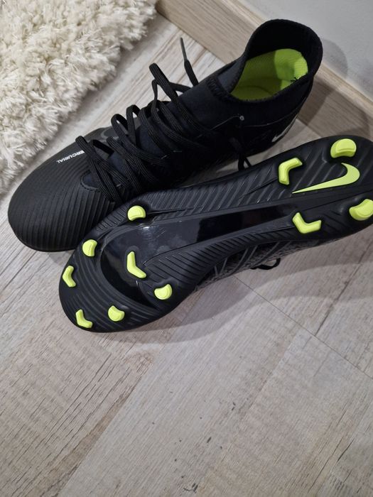 Ghete fotbal  marimea 44