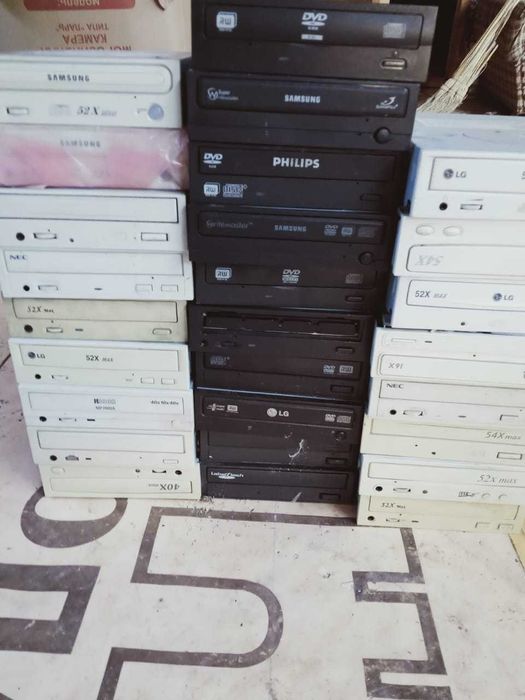 Продам приводы CD и DWD