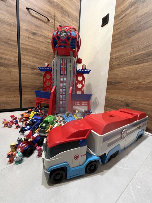 База на Пес патрул “Градската кула”