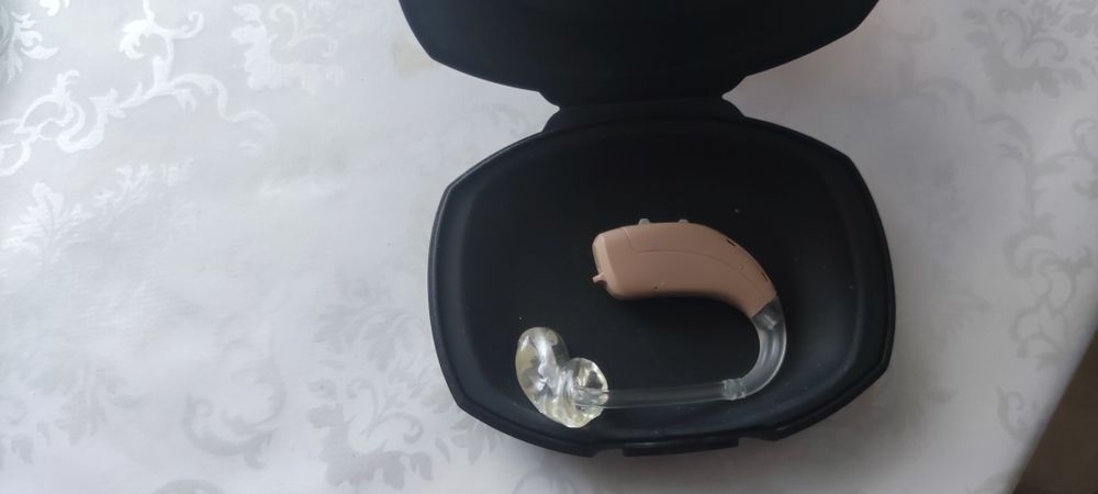 Продам слуховой аппарат