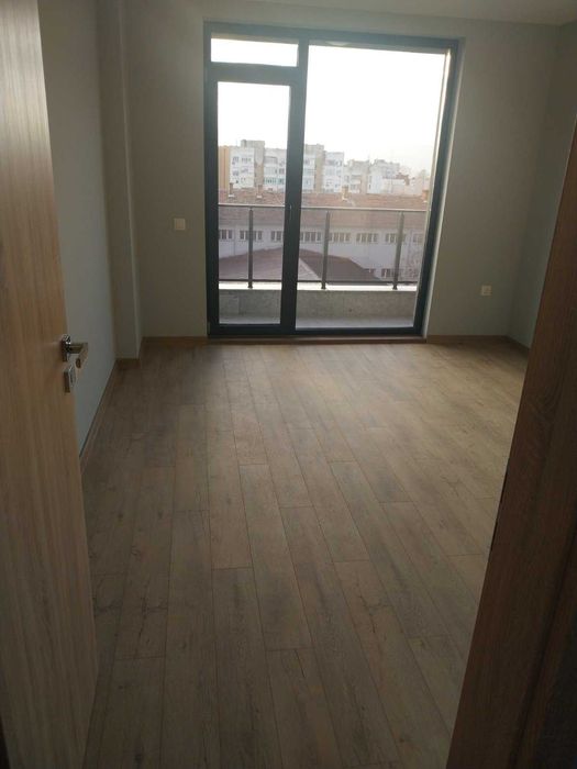 Продава се Тристаен апартамент в Благоевград, Еленово 1 - 98 кв.м за 2 €/кв.м - Снимка #5