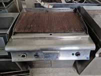 Grill de banc sau cu banc, electric sau gaz, inox