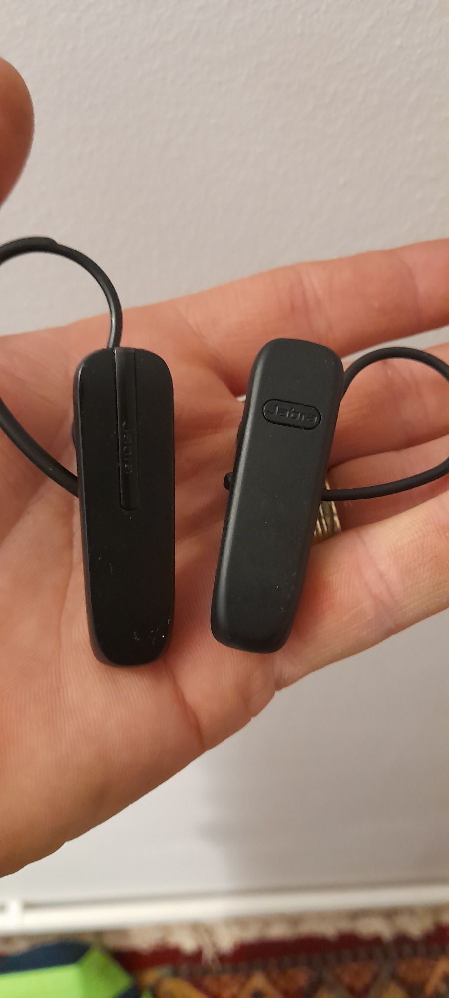 Vând 2 casti Bluetooth jabra și un set ks pentru muzica