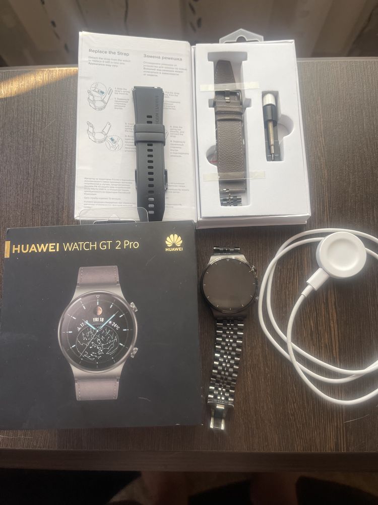 Продам часы HUAWEI WATCH 2 Pro