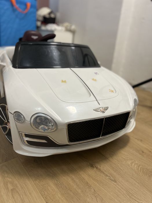 Bentley exp 12- masinuta electrica
