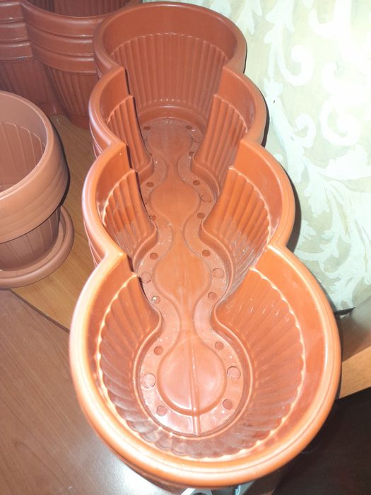 Jardiniere ghivece pentru flori