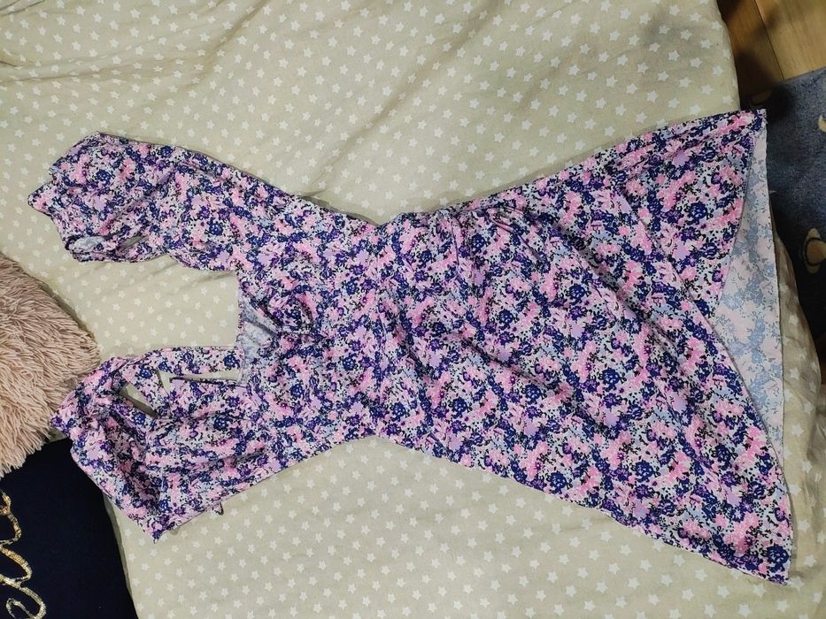 Спортно-елегатна цветна рокля