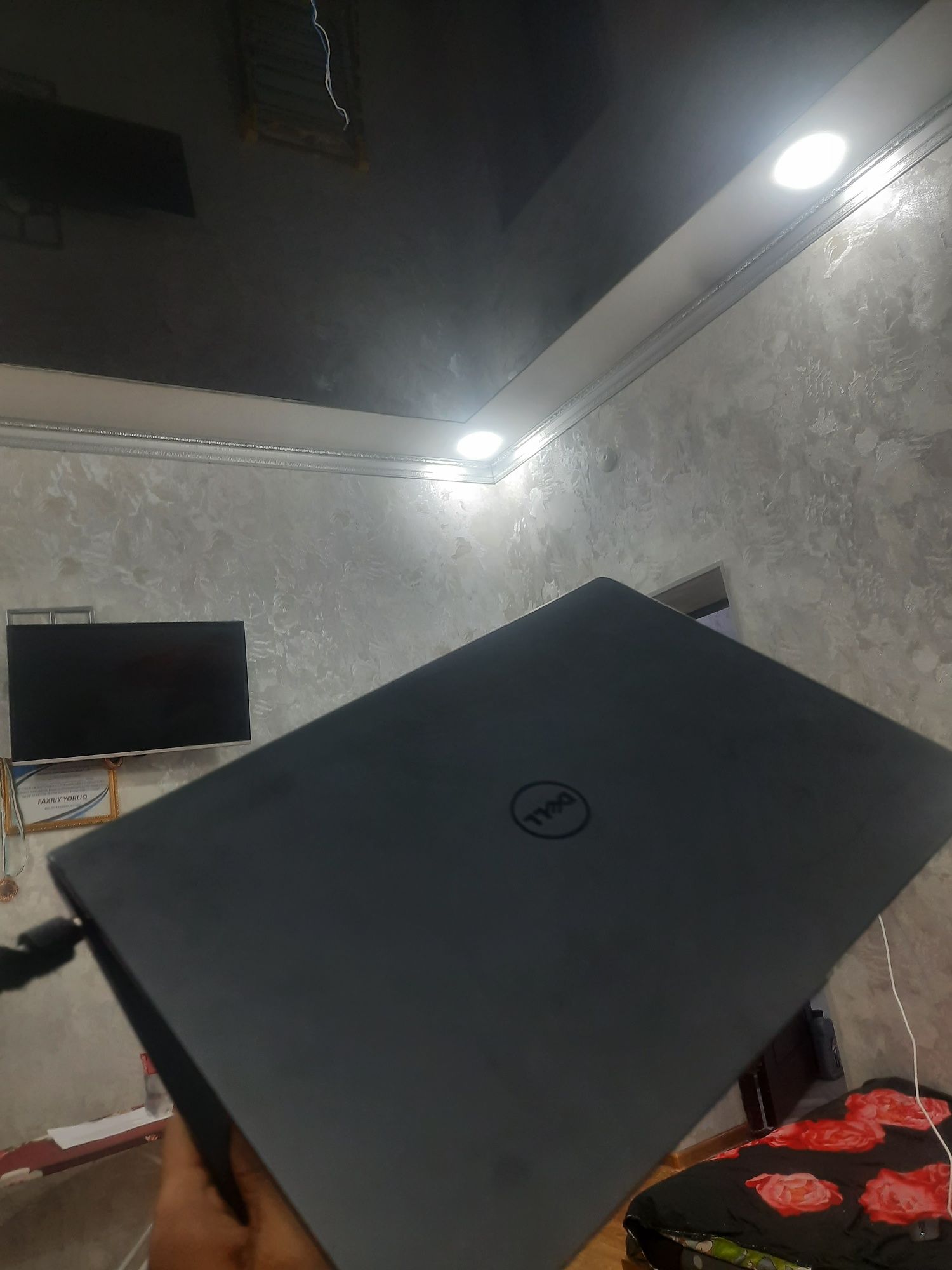 Dell Latitude 3450 
Core i5  
8/128 gb
Ишлаши зур 
Производства С