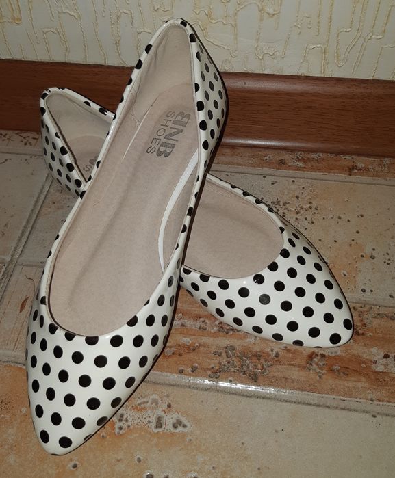 Продам женские балетки в горошек. Бренда Banna Banna.