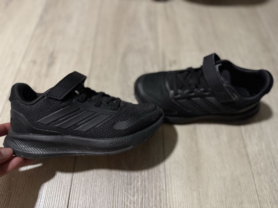 Adidasi de copii Adidas