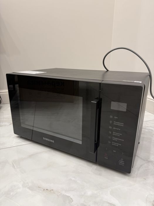 Микроволновка Samsung MS23T5018AK