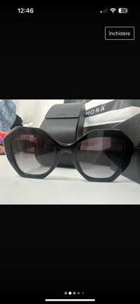 Ochelari de soare Prada