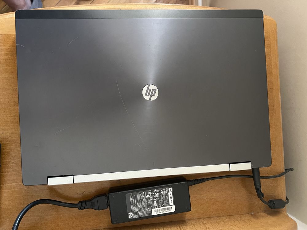 Hp 8560w i7 16gb ram 240gb ssd