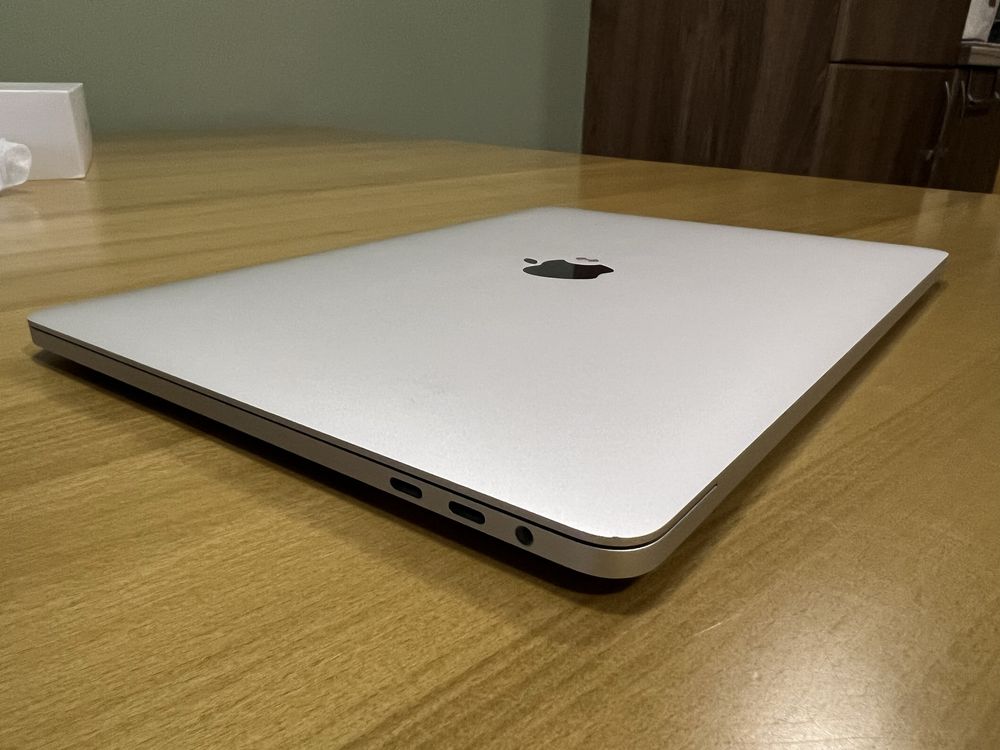 Macbook Pro 13 inch 2017