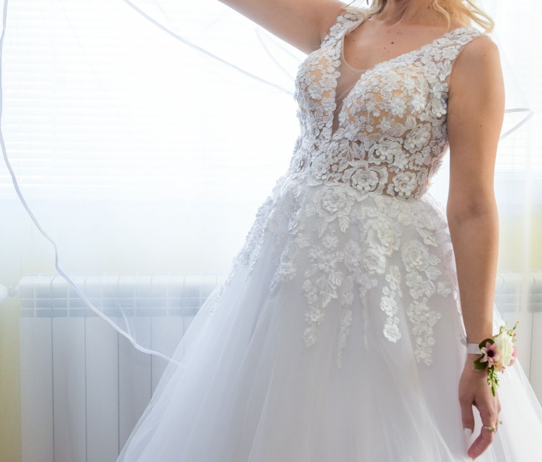Булчинска/сватбена  рокля