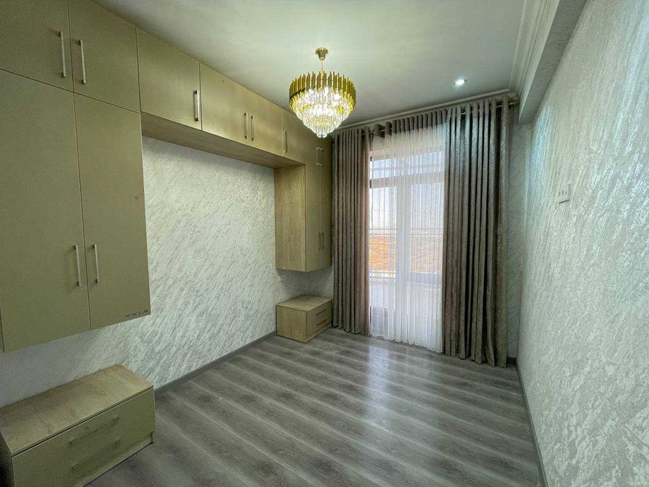 2х комнатная квартира 8 этаже 70кв/м, в Самарканде
