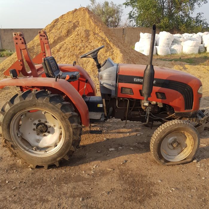 Europard250 трактор на ходу