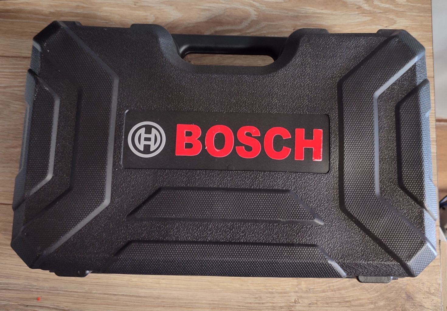 Акция! Перфоратор BOSCH с набором