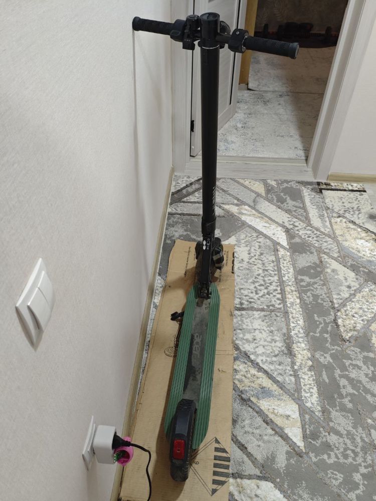 Acer scooter 1 green